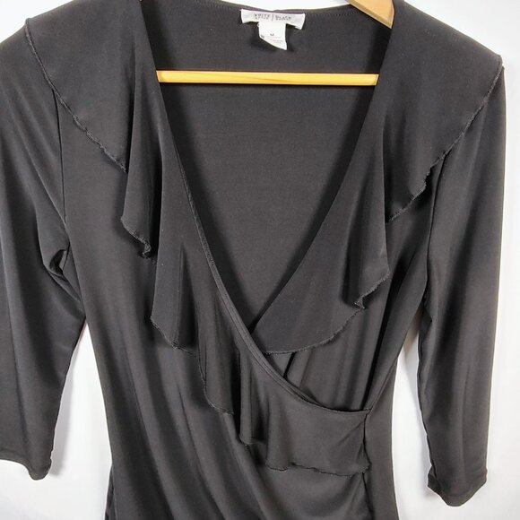 White House Black Market Women's Medium Ruffle V Neck Blouse - Picture 4 of 7